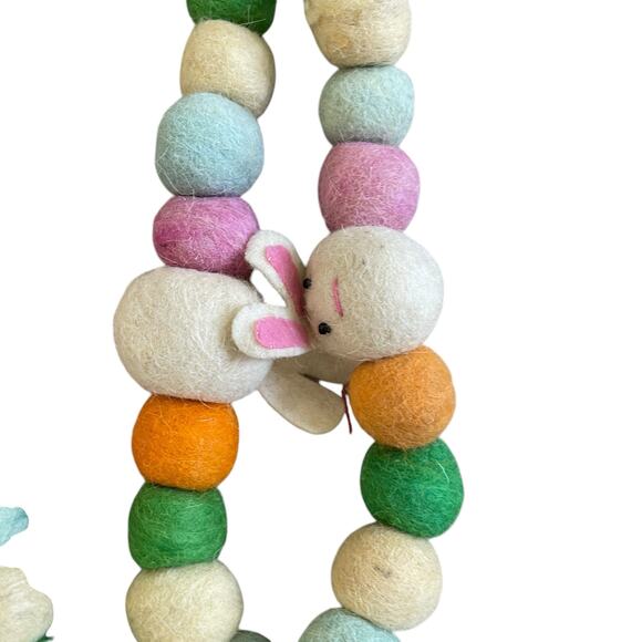 Begonia Market Felt Fabric Bunny & Pom Pom Easter Garland 6 ft Multicolor New - Picture 6 of 8
